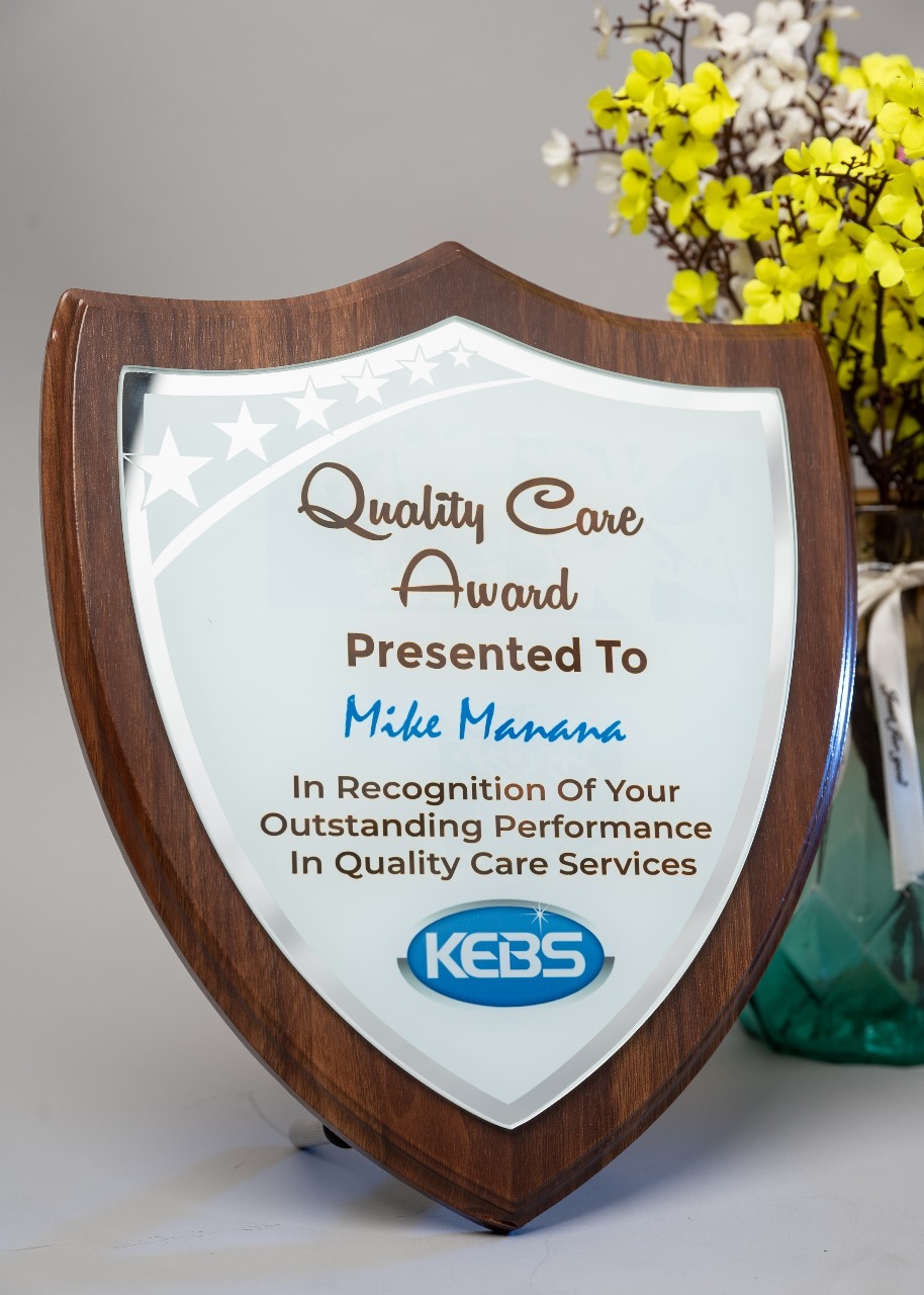 Elegant Wooden Shield Award Plaque - Image 3